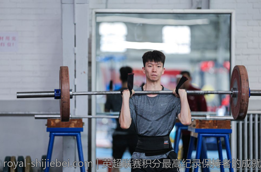 英超联赛积分最高纪录保持者的成就解析
